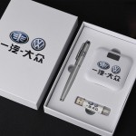 U盤、簽字筆、移動電源套裝高檔商務(wù)禮品定制