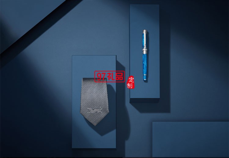 萬事利元首禮麒麟從容不迫 精英派頭 縱情馳騁，盡享生活    
